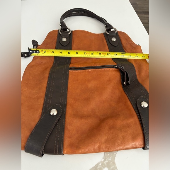 Handbag Genuine Leather Made in Italy 24” length Extra Straps - Picture 4 of 8
